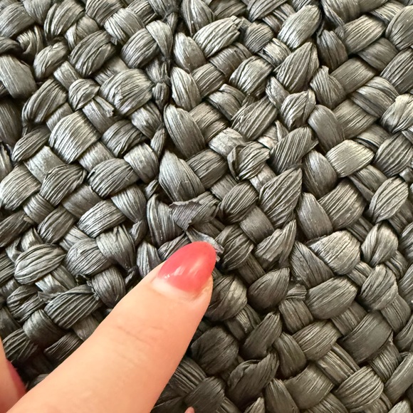 BLACK WOVEN CLUTCH NWOT - Picture 5 of 9